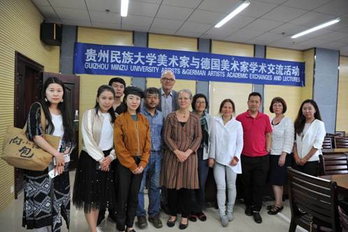 http://oic.gzmu.edu.cn/_mediafile/gjhzyjlc/2018/11/13/3k0ctxbyy3.jpg