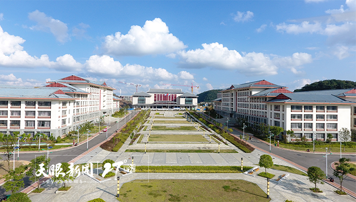 大学城校区风景1.jpg